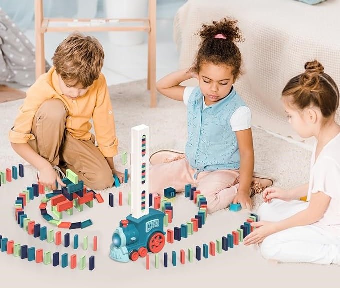 Domino train